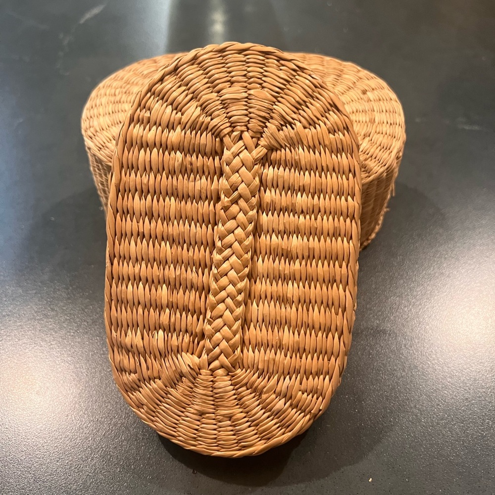 Vintage Sweet Grass Woven Oval Basket With Lid.